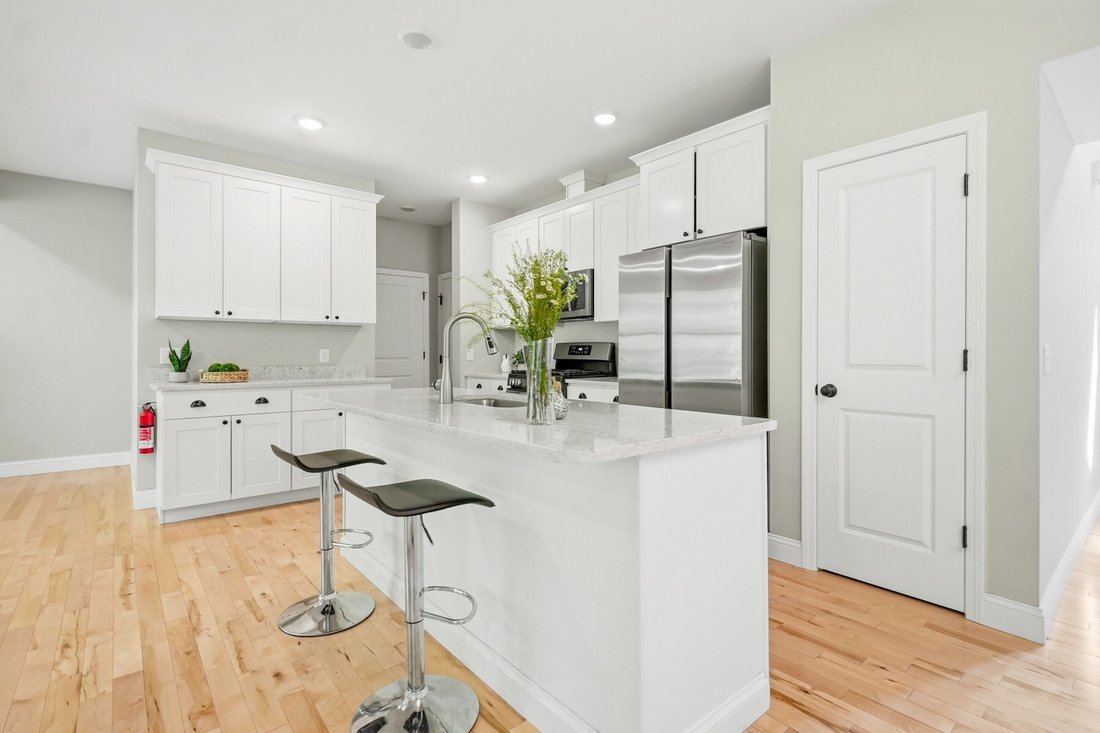 Condo in South Burlington, Vermont, United States 2 - 18709046