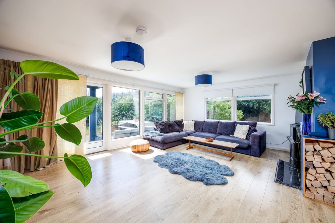 Bungalow in South Chailey, England 2 - 18704115