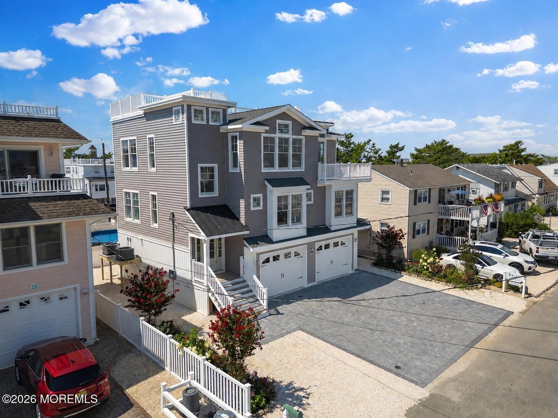 House in Ship Bottom, New Jersey, United States 1 - 18705341