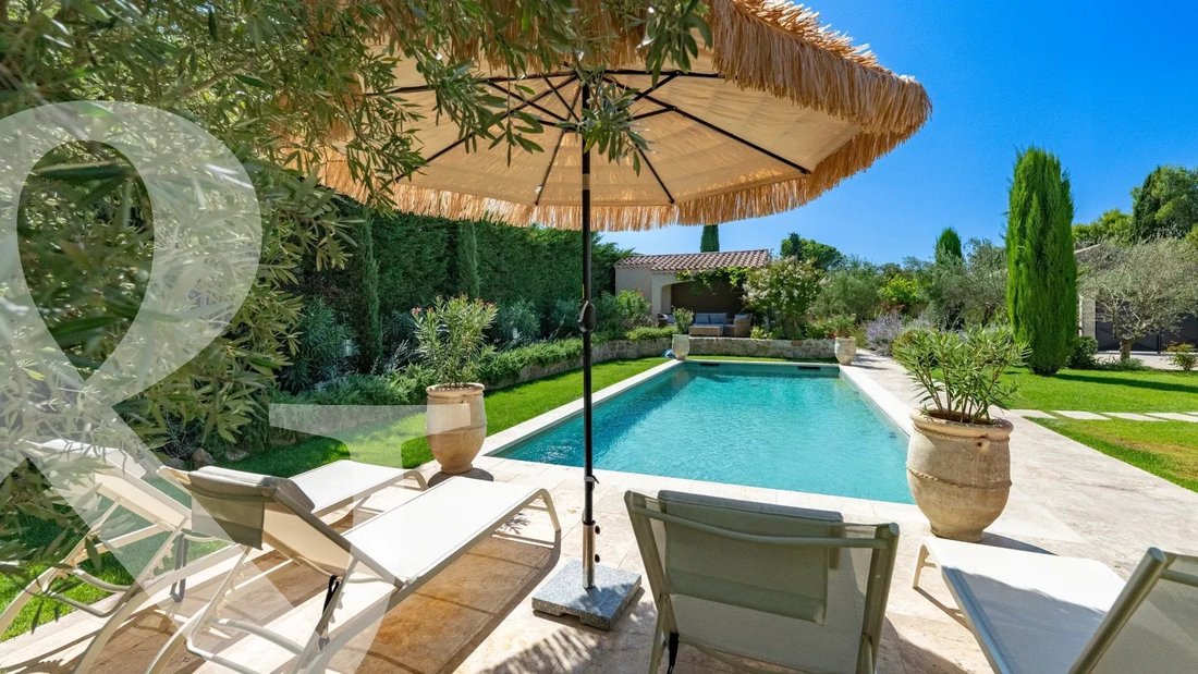 Casa en Eygalières, Provenza-Alpes-Costa Azul, Francia 3 - 17471411