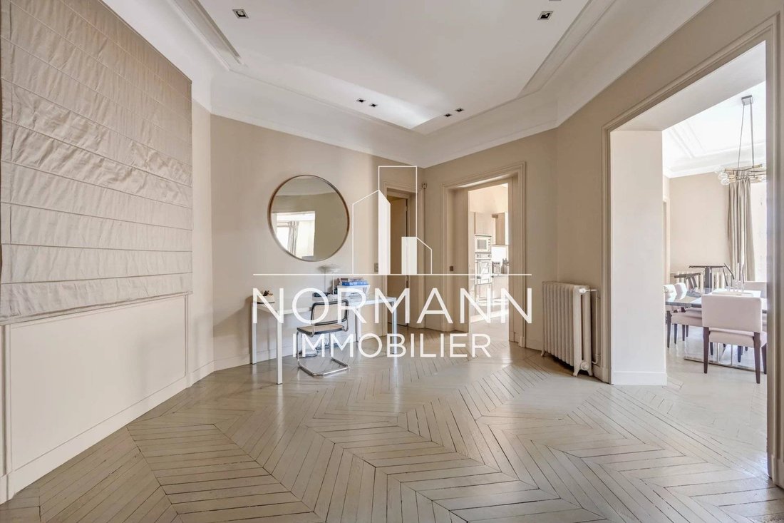 Apartamento en Saint Philippe du Roule, Paris 8e Arrondissement, París 5 - 17782350