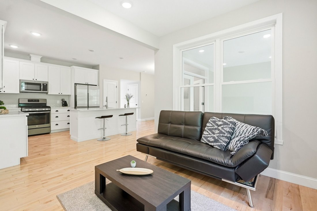 Condo in South Burlington, Vermont, United States 3 - 18709046