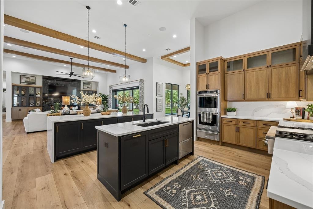 House in Lantana, Texas, United States 5 - 18706679
