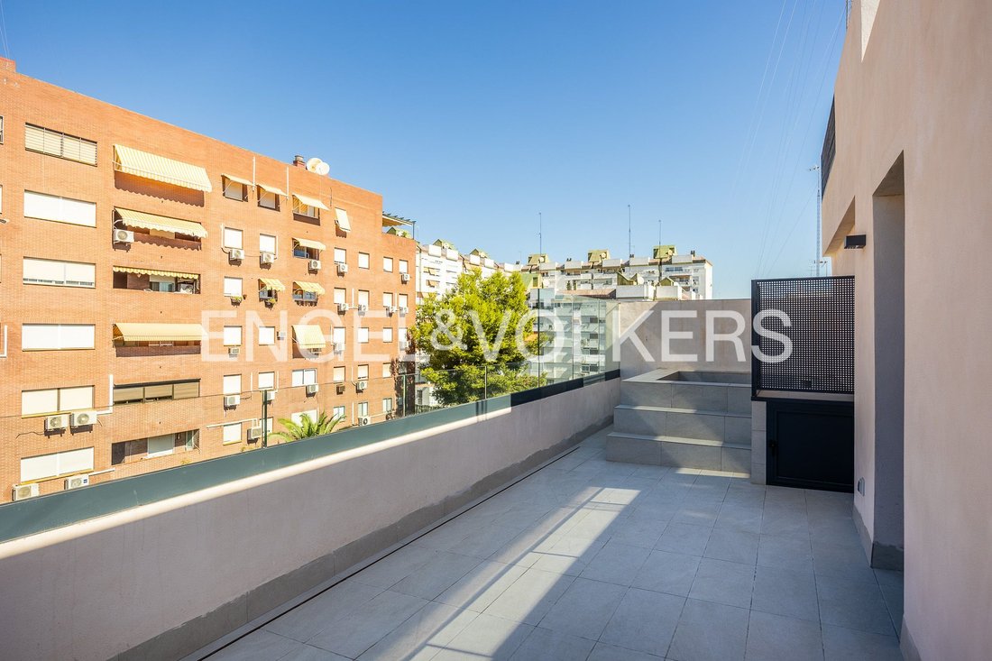 Apartment in Nervion, Seville, Spain 4 - 18707046