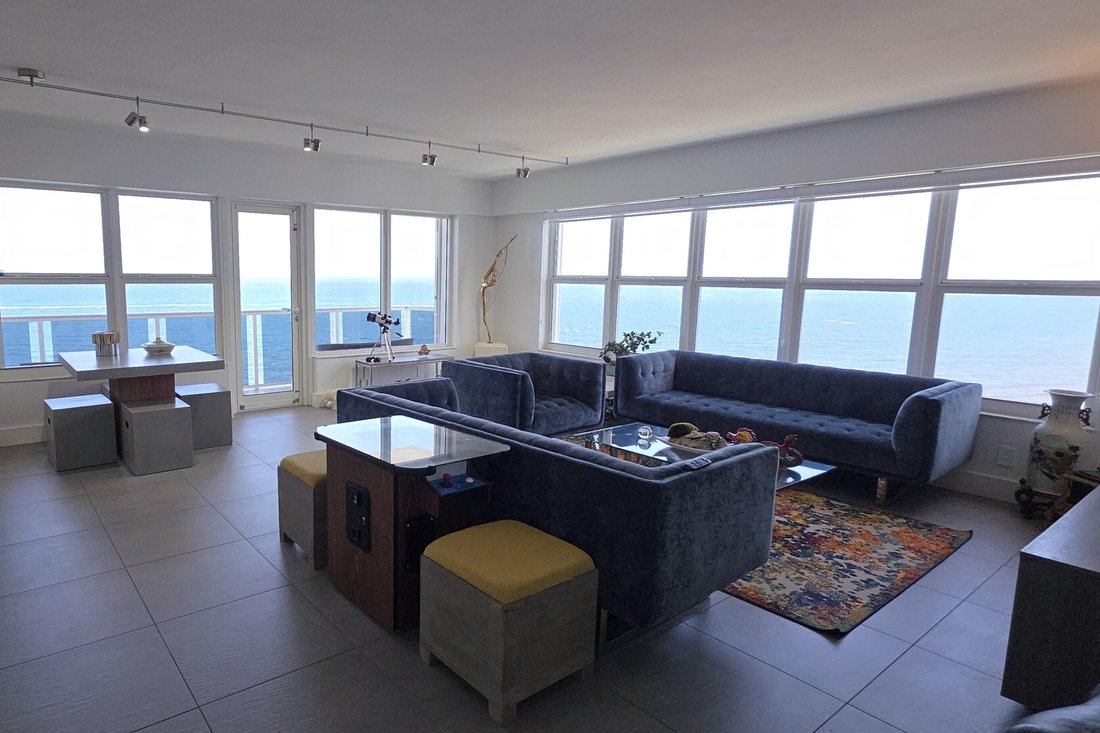 Condo in Fort Lauderdale, Florida, United States 1 - 18713106