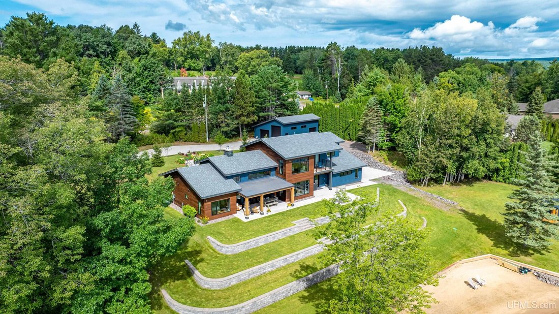 House in Hancock, Michigan, United States 4 - 18704797