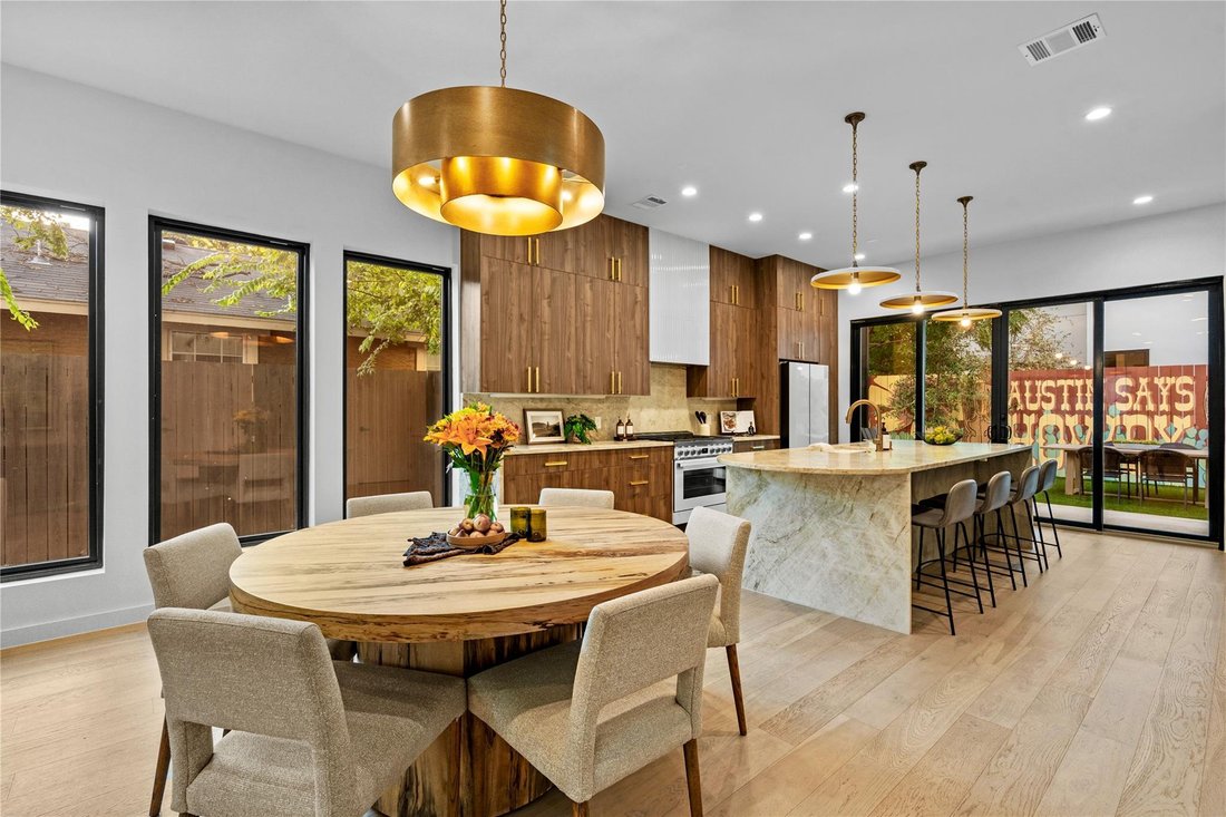 Condo in Austin, Texas, United States 5 - 18706903