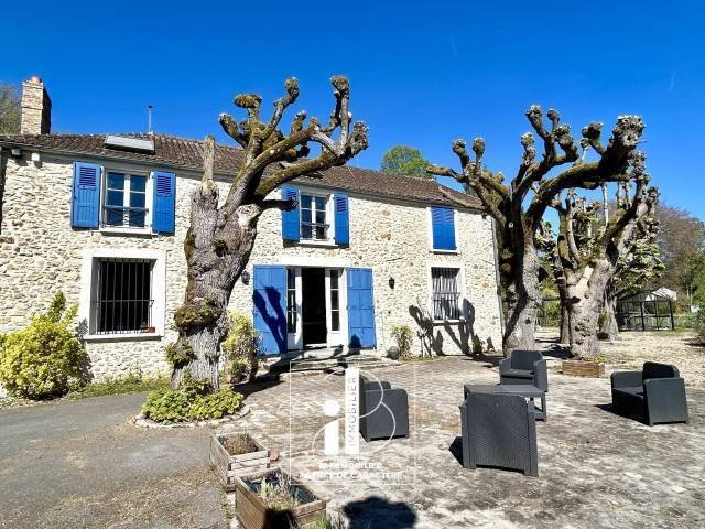 Estate in Seine-Port, Ile-de-France, France 4 - 17899041