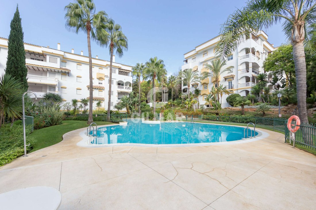 Penthouse in Marbella, Andalusia, Spain 2 - 18703004