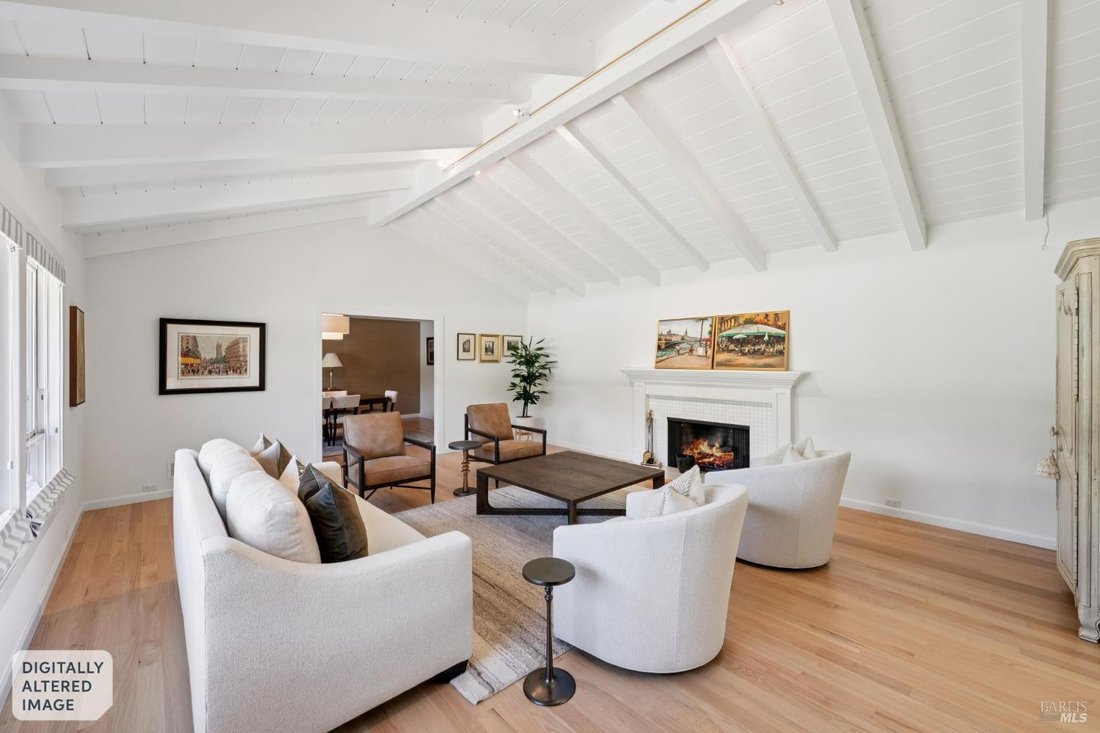 House in Novato, California, United States 5 - 18710603