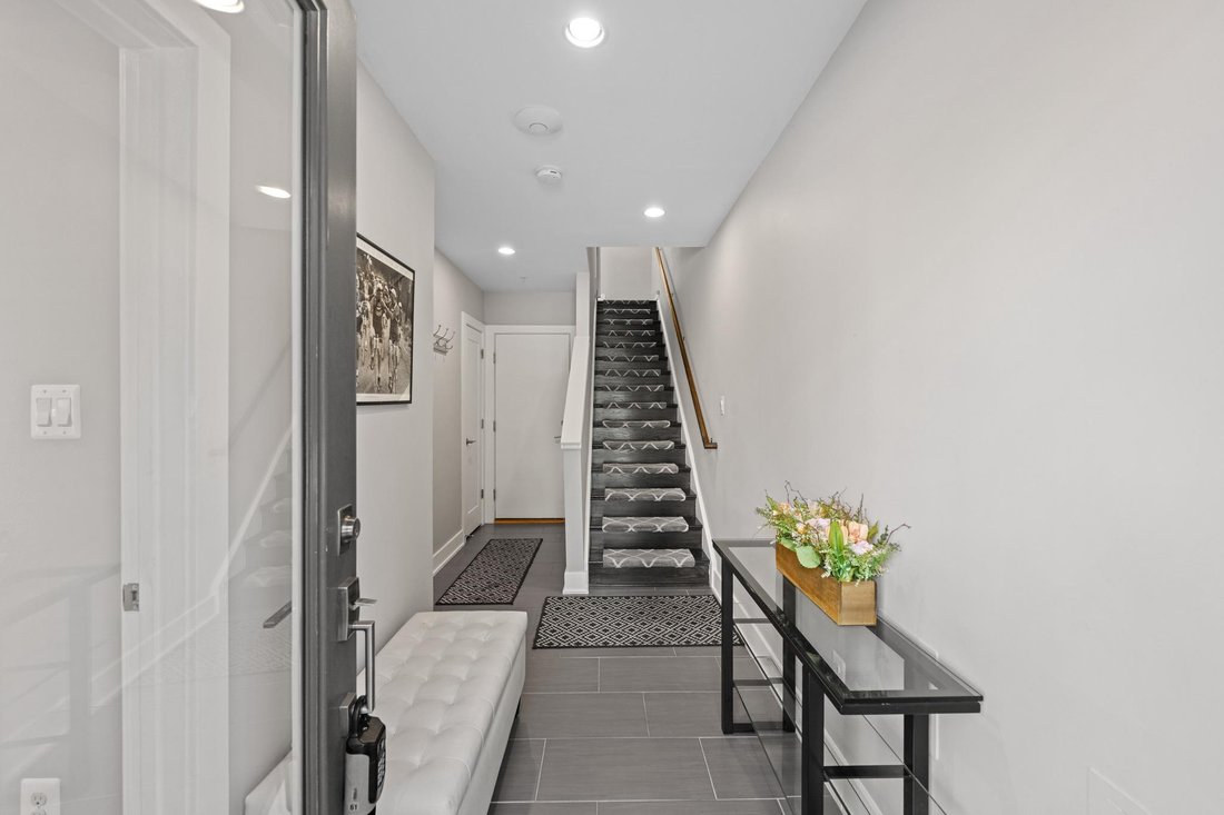 Townhouse in Bethesda, Maryland, United States 3 - 18708934