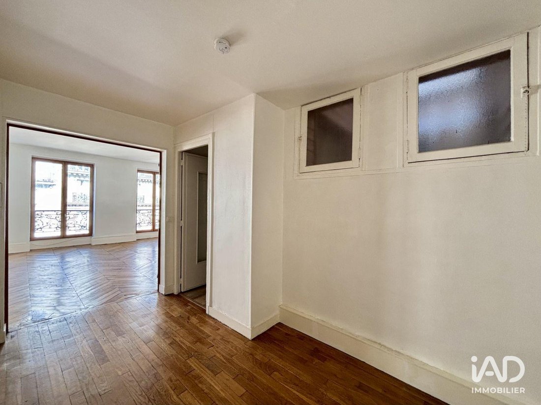 Apartment in Saint Placide, Paris 6e Arrondissement, Paris 4 - 18710003