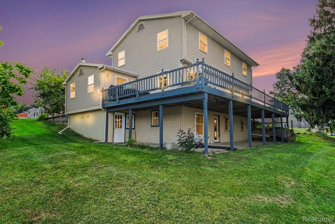 House in Argentine Township, Michigan, United States 1 - 18703628