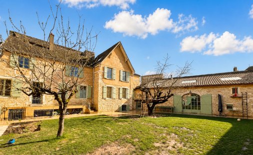 House in Givry, Bourgogne – Franche-Comté, France 1