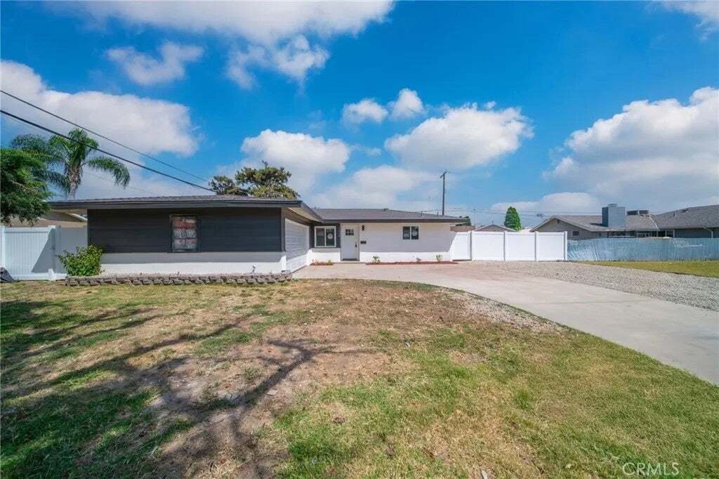 House in West Covina, California, United States 1 - 18705967