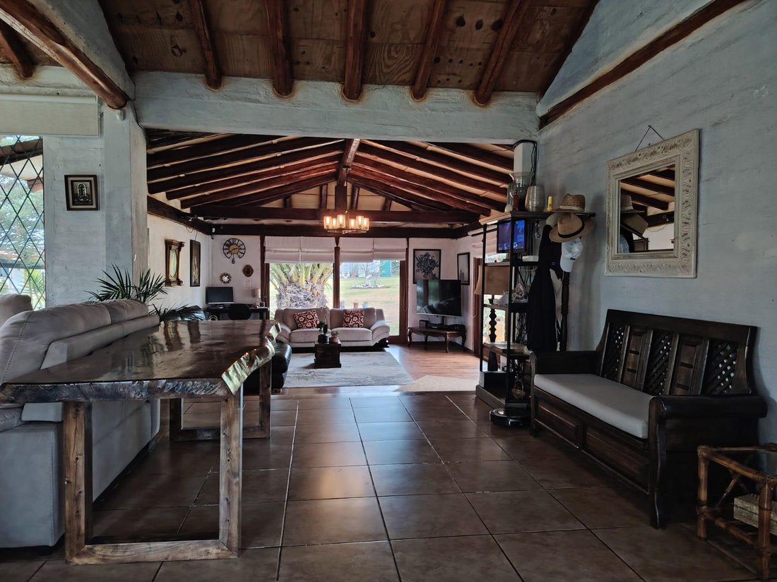 House in Quito, Pichincha, Ecuador 1 - 18714512