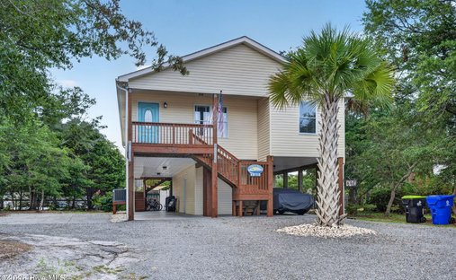 House in Oak Island, North Carolina, United States 1