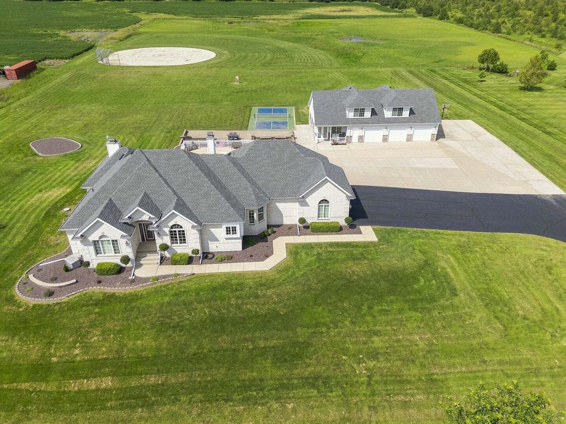 House in Kankakee, Illinois, United States 1 - 18713926