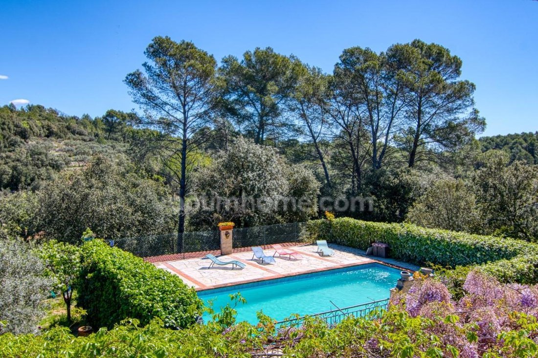 Villa in Cotignac, Provence-Alpes-Côte d'Azur, France 4 - 18707129