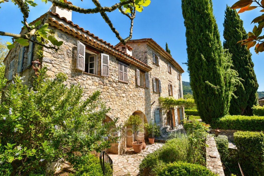 Villa à Le Bar-sur-Loup, Provence-Alpes-Côte d'Azur, France 1 - 15524482