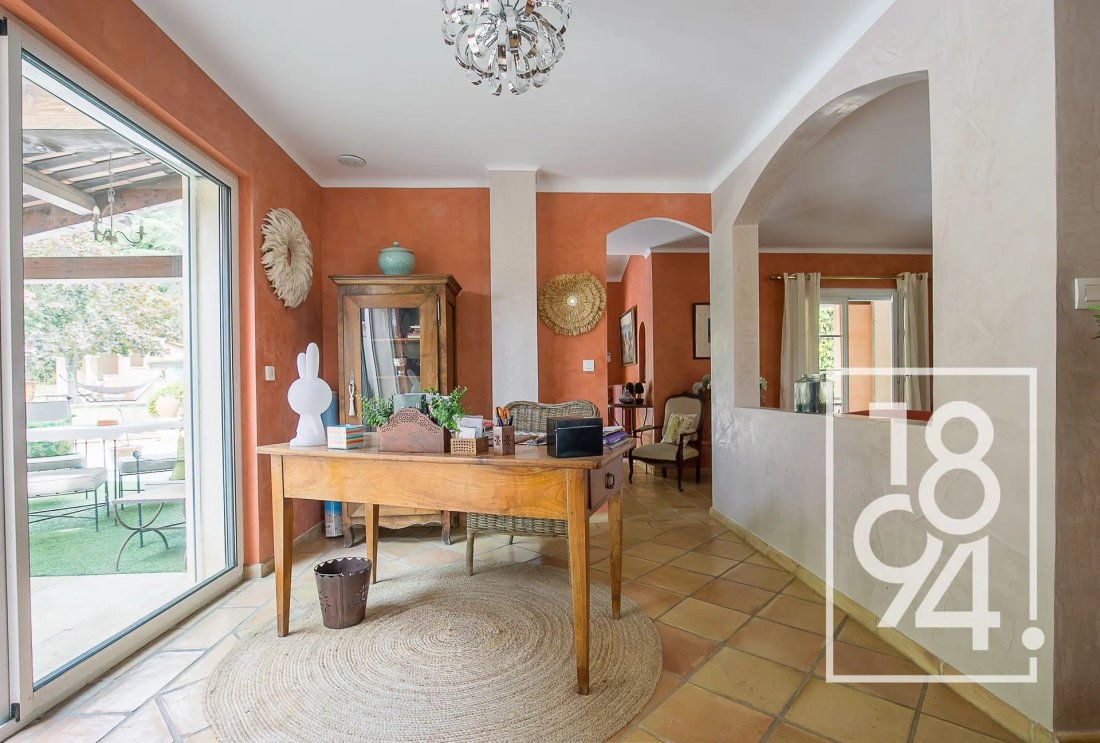 House in Granettes-Jauberte-Sainte Anne, Aix-en-Provence, France 4 - 17051239