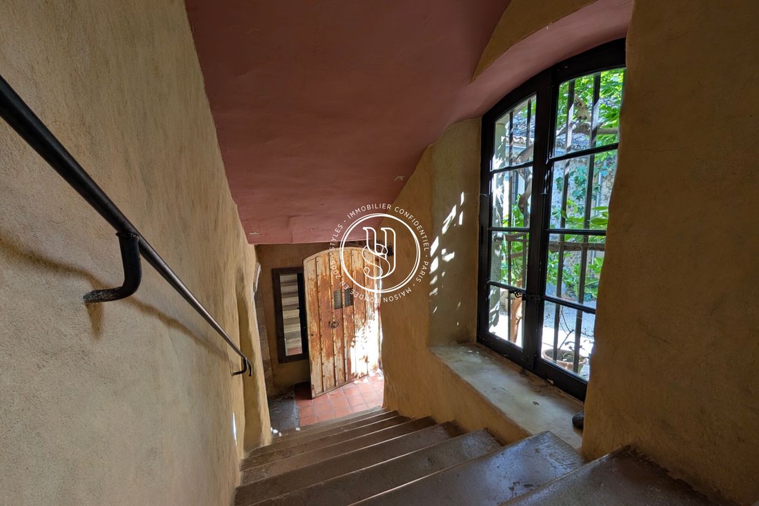 Villa à Uzès, Occitanie, France 1 - 18706851