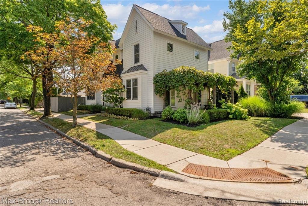 House in Birmingham, Michigan, United States 5 - 18700646