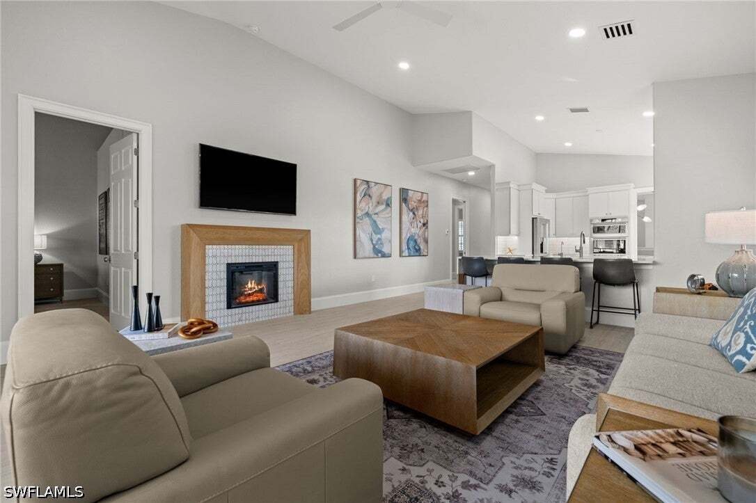 Condo in Naples, Florida, United States 3 - 18709992