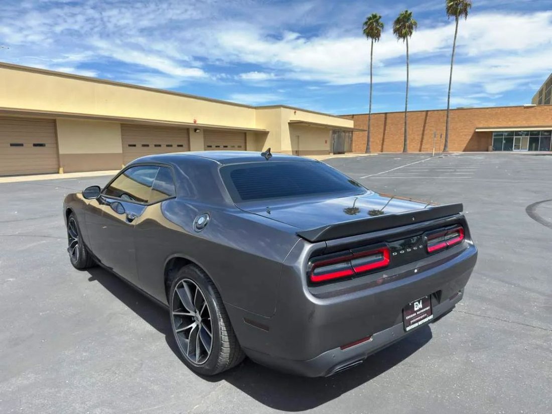Coupe in Sacramento, CA, United States 5 - 18710774