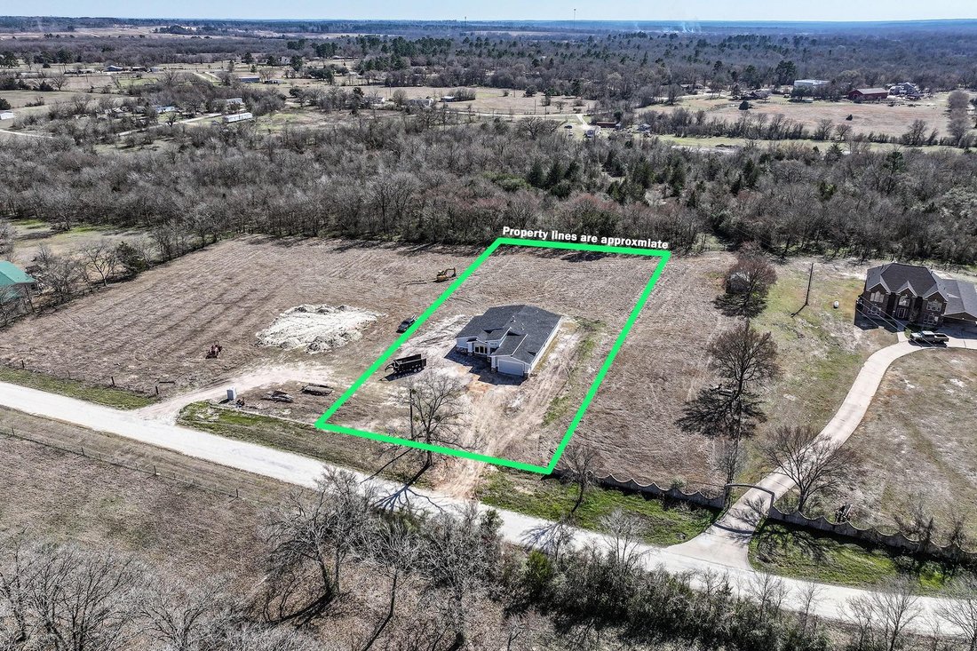 House in Oakhurst, Texas, United States 3 - 18711597