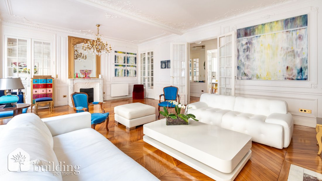 Apartment in Pereire-Malesherbes, Paris 17e Arrondissement, Paris 4 - 18709226