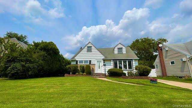 House in Wantagh, New York, United States 2 - 18702531