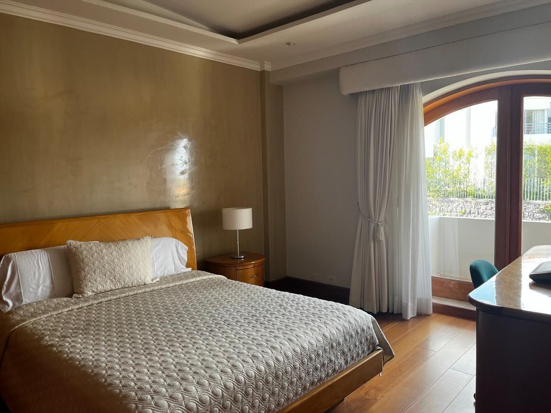 Casa a Quito, Provincia del Pichincha, Ecuador 5 - 18704673