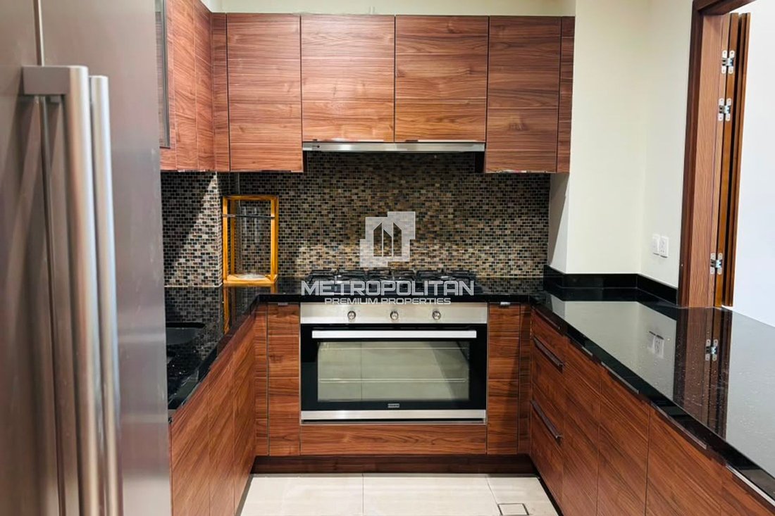 Apartment in Muhaisnah, Dubai, United Arab Emirates 4 - 18709419