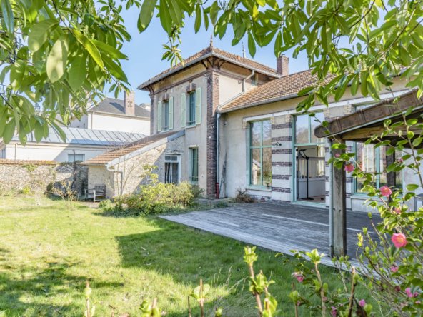 Casa en La Queue-les-Yvelines, Isla de Francia, Francia 1 - 16099682