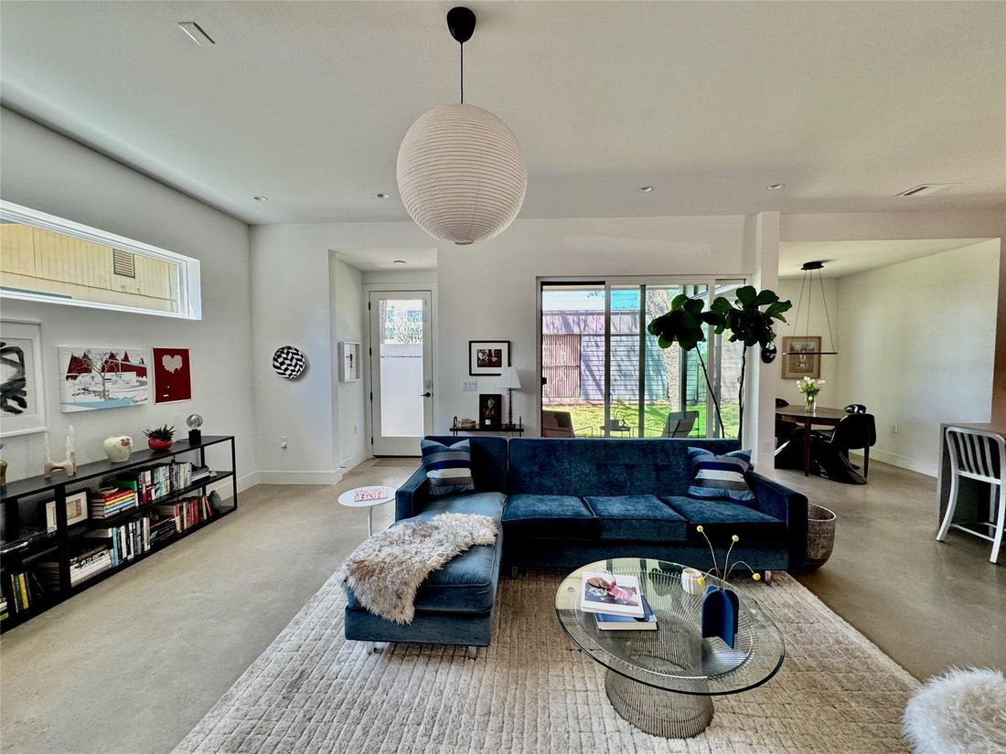 Condo in Austin, Texas, United States 4 - 18705537