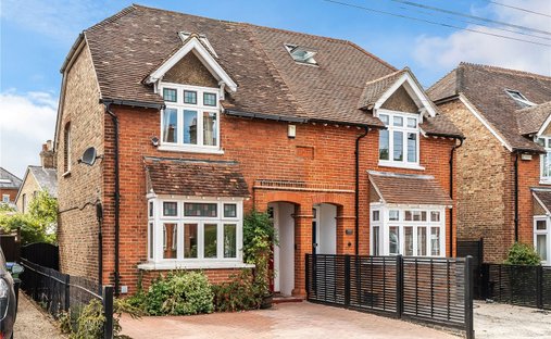House in Sevenoaks, England 1