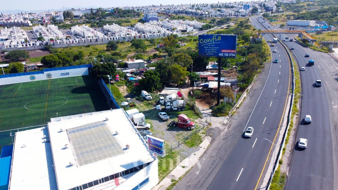 Land in Los Olvera, Querétaro, Mexico 2 - 18704786