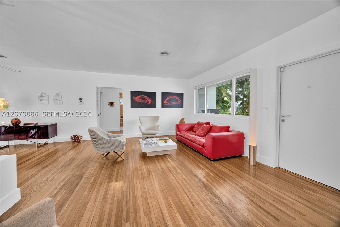 House in Miami, Florida, United States 5 - 18706431