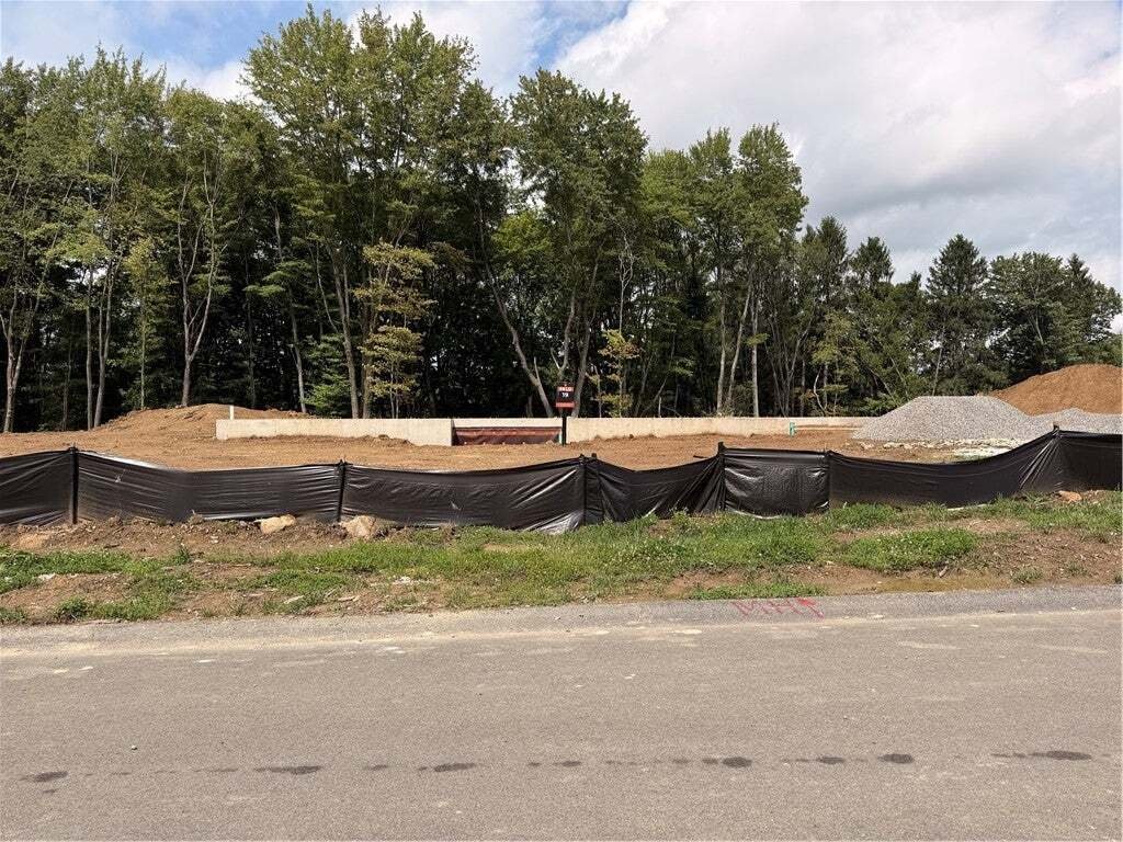 House in Vandergrift, Pennsylvania, United States 2 - 18705198