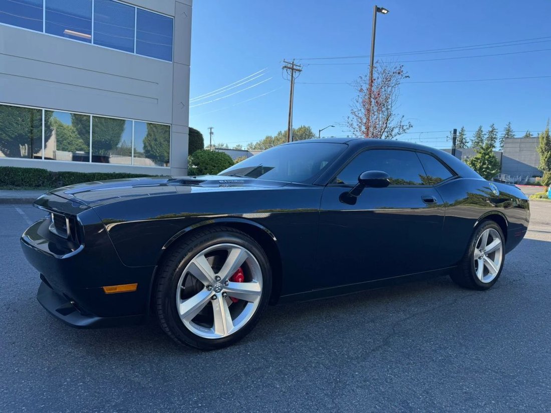 Coupe in Bellevue, WA, United States 5 - 18707475