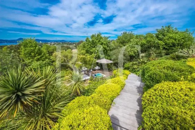 Estate in Ramatuelle, Provence-Alpes-Côte d'Azur, France 3 - 15622406