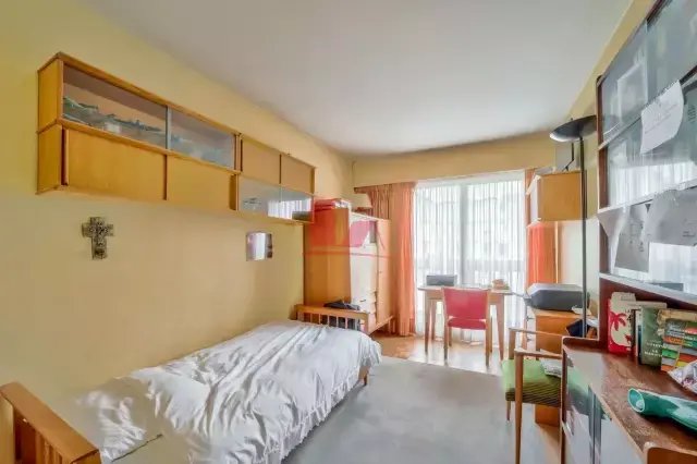 Apartment in Espaces Jeunes, Issy-les-Moulineaux, France 4 - 16784753