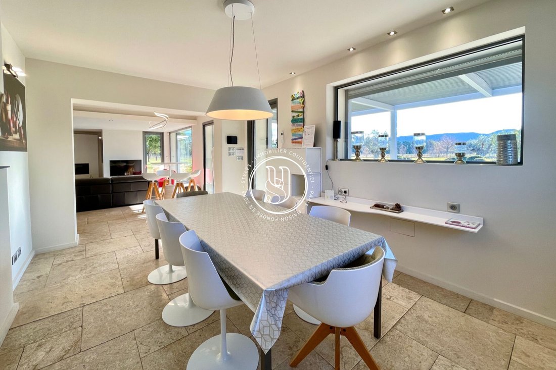 Villa in Saint-Rémy-de-Provence, Provence-Alpes-Côte d'Azur, France 4 - 18704049