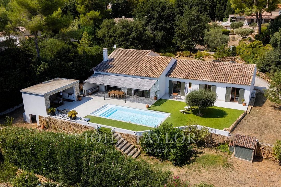 Villa in Saint-Cyr-sur-Mer, Provence-Alpes-Côte d'Azur, France 1 - 18704101