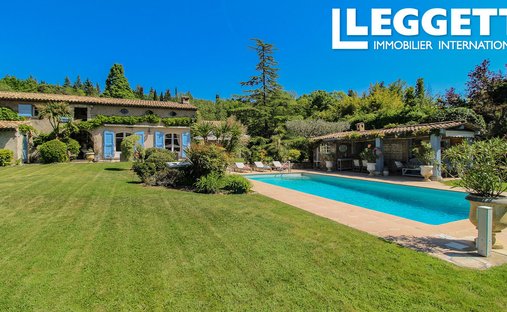 Villa in Châteauneuf-Grasse, Provence-Alpes-Côte d'Azur, France 1