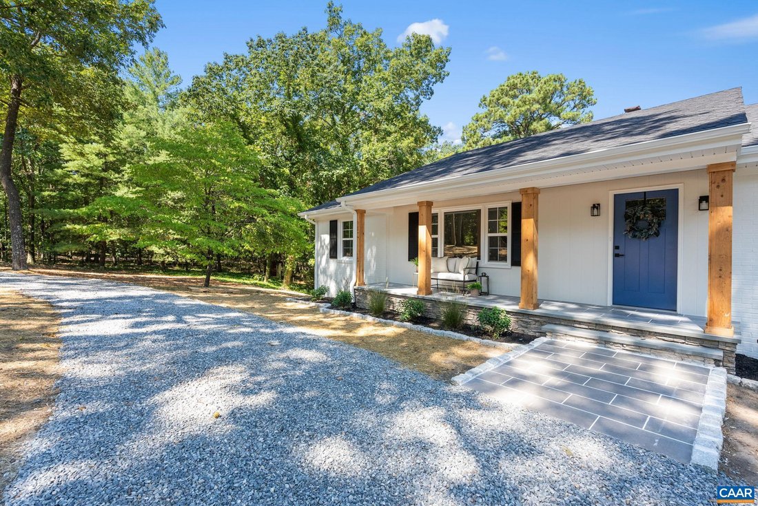 House in Deltaville, Virginia, United States 3 - 18705842