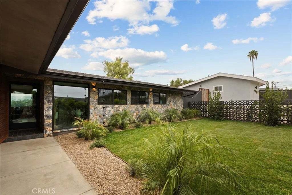 House in Los Angeles, California, United States 2 - 18703256
