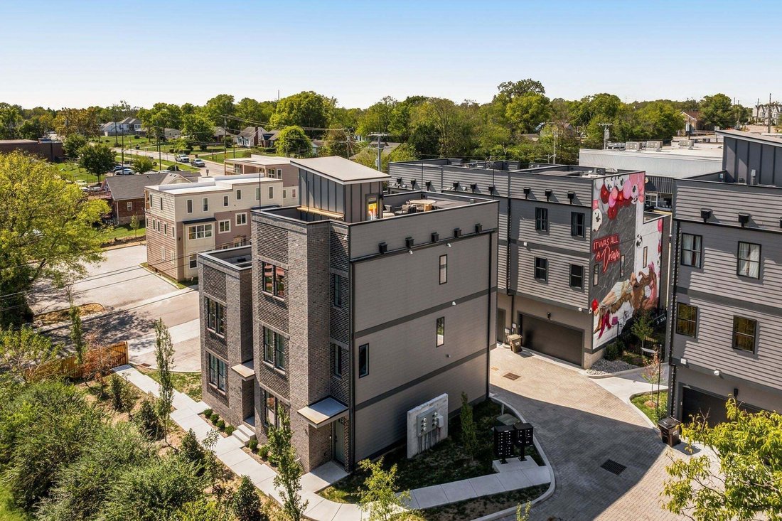 Co Op in Nashville, Tennessee, United States 3 - 18711481