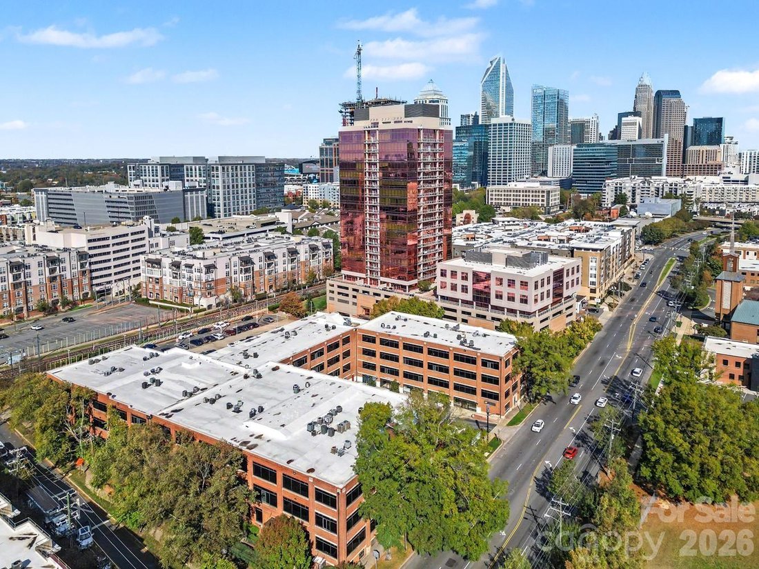 Condo in Charlotte, North Carolina, United States 1 - 18709911